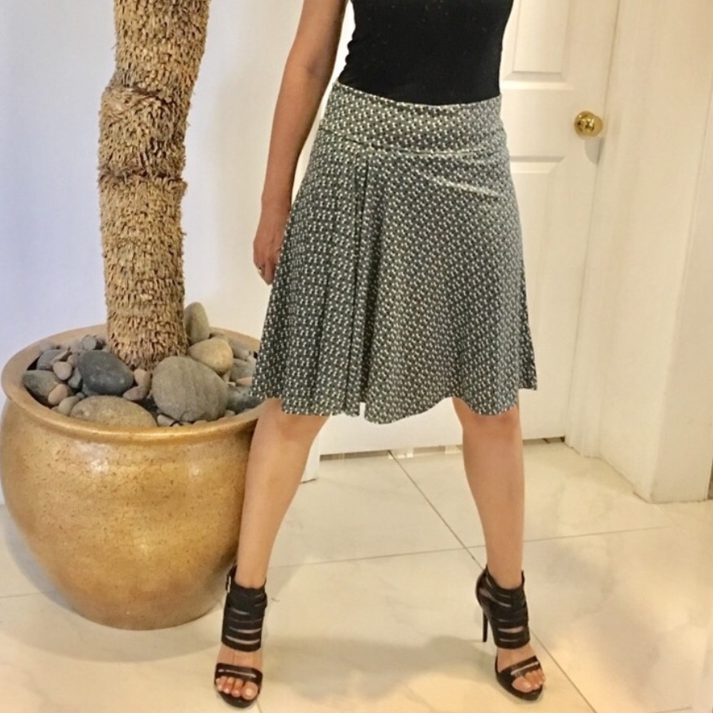 ๐ดSOLD๐ดMax Studio Little Polka Dot Skirt - Picture 1 of 6